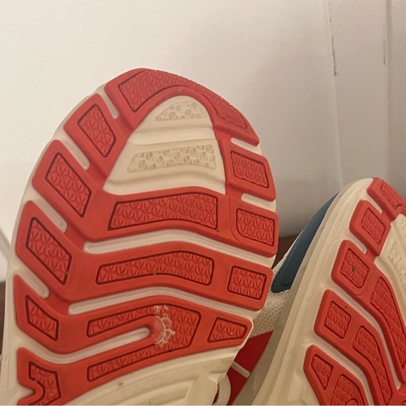 Vionic walk max Cream and Blue Athletic Sneakers size 7.5 - Picture 7 of 7